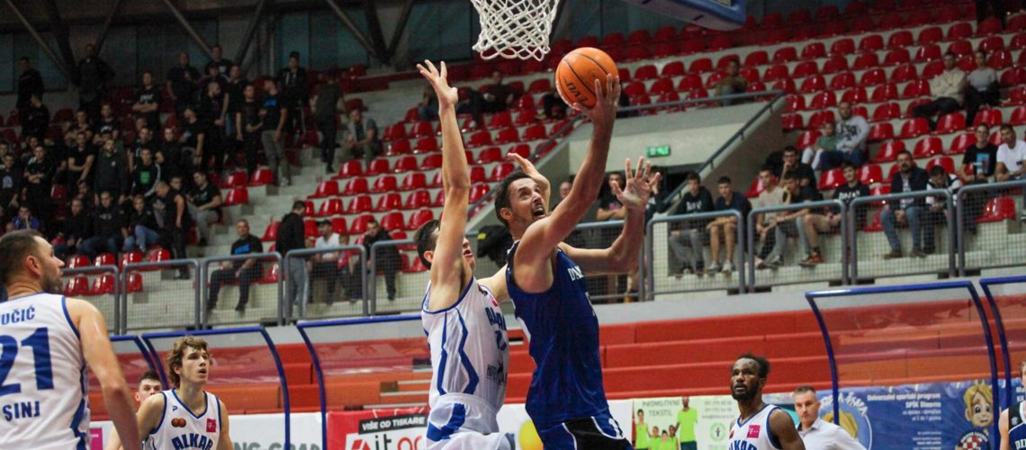IVAN NOVAČIĆ DINAMO